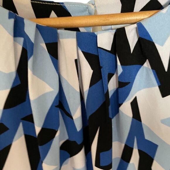 Calvin Klein Sleeveless Blouse - Large Petite, LP - Picture 4 of 5